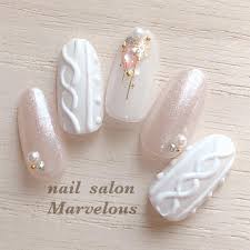 セルフでも簡単にできる《ニットネイル》のやり方！必要な道具から失敗しないコツまで - ネイルタウンで見つかる！最新セルフネイル＆トレンドネイル デザイン特集