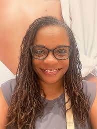 Remove people and purse from photo?