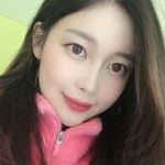 Ebony Kline's Instagram, Twitter & Facebook