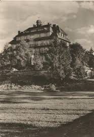 It has about 300 inhabitants. Babylon Sumava Domazlice Aukro