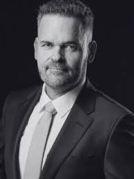 Ben Whitten's Instagram, Twitter & Facebook