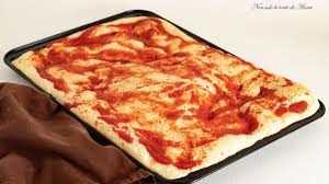 Per iniziare vi consigliamo di rispettare un rapporto 1:5, vale a dire: La Pizza In Teglia Con Lievito Madre Secco E Molto Soffice Leggera E Digeribile Con La Lunga Lievitazione E Alta Idra Pizza In Teglia Idee Alimentari Ricette