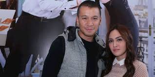 Dibintangi oleh samuel rizal dan shandy aulia sebagai karakter utama, film ini disutradarai oleh nasri cheppy dan diangkat dari novel dengan judul sama karya rachmania arunita. Eiffel I M In Love 2 Raih Respon Positif Ini Harapan Shandy Aulia Dan Samuel Rizal Kapanlagi Com