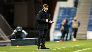 4' lech poznan player pedro tiba strike shot on target, successfully cleared by the rangers. Juos7bikzoz2zm