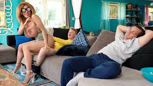 ▷ Amber Alena in Spying On Roomies GF With XXX-Ray Glasses (Photo 1) |  Brazzers