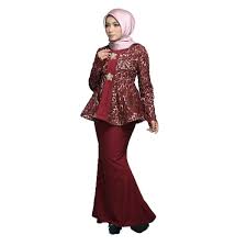 Untuk itu, sebelum membeli anda bisa lebih dulu melihat gambar model baju muslim gaul masa kini terlebih dulu. 40 Trend Terbaru Gambar Model Baju Kurung Melayu Jm Jewelry And Accessories
