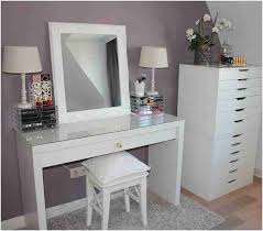 Table Maquillage Ikea Elegant Les 25 Meilleures Idees De La Categorie Coiffeuse Meuble Table Basse Rangement Coiffeuse Meuble Meuble Deco Idee Deco Chambre