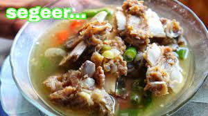 • cuci hingga bersih agar serpihan darah dan remukan tulang larut. Resep Asem Asem Daging Dan Iga Sapi Yang Bikinnya Simpel Youtube