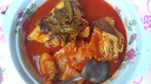 3 lembar daun salam 1 lembar daun kunyit, buat simpul 6 lembar daun jeruk 3 buah asam kandis 2. Cara Memasak Asam Pedas Gam Kepala Ikan Youtube
