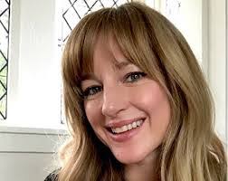 Alexandra Mcnally's Instagram, Twitter & Facebook