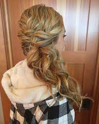 On first look the braid looks a little confusing. 26 Of The Hottest Side Swept Hair Ideas To Try In 2021