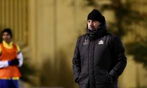 Check spelling or type a new query. Foto Rui Vitoria De Volta Aos Treinos No Al Nassr Apos Acidente Maisfutebol