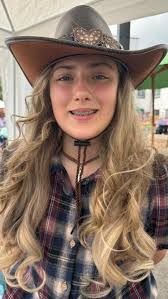 Short skirts or t-shirts? @taylorswift wrote You Belong With Me at just 18  years old! #childsinger #kidsinger #littlesinger #girlsinger #immidavis  #13yearsold #teenlife #singer #singersongwriter ...