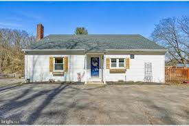 An island within an island, it is located in lake hazen on ellesmere island within quttinirpaaq national park. 30 Whisler Rd Etters Pa 17319 Mls Payk154752 Coldwell Banker