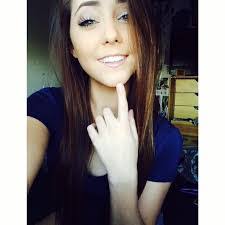 Skye Davis's Instagram, Twitter & Facebook