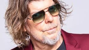 Aniversário de Branco Mello: relembre a carreira do Titã