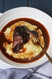 Geschmorte Zarte Ochsenbackchen Mit Kase Kartoffelpurree Rezept Kartoffelpurree Rezepte Lecker