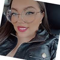 Selena Sampson's Instagram, Twitter & Facebook