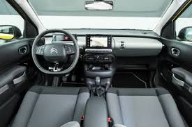 Voici une cote estimative pour une voiture citroen c4 cactus bluehdi 100 feel edition, 5 portes, année 2014 et moteur diesel. Fiche Technique Citroen C4 Cactus Bluehdi 100 Feel Edition L Argus Fr
