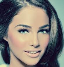 Danielle Garber's Instagram, Twitter & Facebook