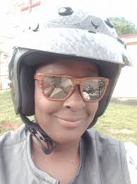 Tintin Serrano, our lady rider of the week, using GSX-3000 V1 Pearl White!  🔥🤍 Be part of our community and get a chance to be featured! Click here  to join: https://web.facebook.com/groups/149156492749624/ #EVOladyrider #