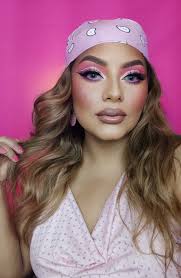 𝑬𝒍𝒊𝒛𝒂 𝑨𝒓𝒊𝒂𝒔 𝑴𝒂𝒌𝒆𝒖𝒑 𝑨𝒓𝒕𝒊𝒔𝒕...