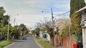 Many areas, each with a distinctive atmosphere, are just waiting to. Un Policia Fue Baleado Al Defenderse De Un Robo En Burzaco Telam Agencia Nacional De Noticias
