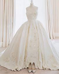 Princessdress Weddinggown Weddingdress Weddinggoals Weddingshoes Bridal Bridalinspiration Eliesaab Wedding Dresses Ball Gown Dresses Dubai Fashionista