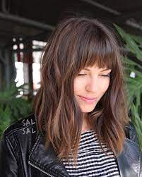 When it comes to short hair cuts, it comes to mind that pixie and bob models come to mind. The Most Flattering Hairstyles For Long Faces Southern Living