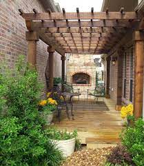 Landscaping Landscapingideasforthesoul Side Yard Landscaping Pergola Patio Side Yard