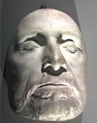 We're excited to share the grand finale of our month of ~creepy~ posts and  our newest installation... For your viewing pleasure (cue the creepy  music): a death mask in a box. The “