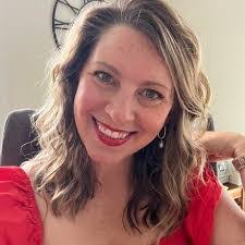 Kayla Hadley's Instagram, Twitter & Facebook