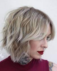 Uberwaltigende Kurze Abgehackte Haarschnitte Fur 2018 2019 Einfache Frisuren Short Choppy Haircuts Short Choppy Hair Choppy Haircuts