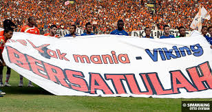 Over goals occurred for 2 for the last 15 matches, persib bandung got 11 win, 1 lost and 3 draw with 31 goals for and 14. Persib Bandung Berita Online Simamaung Com Persija Ajukan Pekanbaru Sebagai Lokasi Pertandingan Lawan Persib