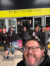 We're having a spectacular time here in South America! The fans and the  shows are