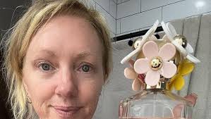 Amazon.com : Marc Jacobs Daisy Eau So Fresh Eau De Toilette Spray for  Women, 4.25 Ounce : Marc Jacobs Perfume For Women : Beauty & Personal Care