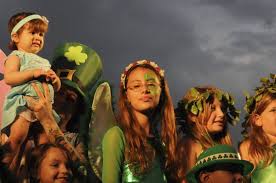 Read more 200 people and a dog make a giant human shamrock in london Saint Patrick S Day Simple English Wikipedia The Free Encyclopedia