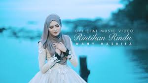 Oh angin kau kirimkan kalimah kasihku agar dapat ku dengari kalamnya berbunyi. Wany Hasrita Rintihan Rindu Ost Jurnal Suraya Official Music Video Youtube