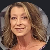 Kimberly Mullins's Instagram, Twitter & Facebook