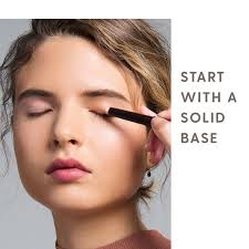 how to apply eye shadow for hooded eyes
