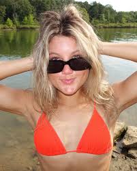 something in the orange 🧡💥🚚🍊 #lakelife #bikini #summer #explore