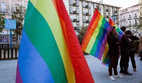 La homofobia, por otro lado, ha recibido el psicólogo estadounidense george weinberg, quien acuñó el término en la década de 1970, definió la homofobia como el miedo a estar incómodamente. Homofobia En El Pais Pag 4