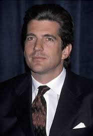 Pin By Sandi Matheny On Kennedy John Kennedy Jr Jfk Jr Carolyn Bessette Kennedy