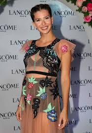 La china suárez y benjamín vicuña están viviendo un presente lleno de amor y con mucho proyectos familiares en puerta. Embarazo Glam Eugenia La China Suarez Aposto Por Las Transparencias