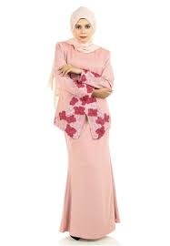 24 fesyen baju melayu moden 2019 perempuan casual elegant 28 koleksi baju melayu 2020 design ekslusif moden terkini fesyenmoden com baju melayu merupakan salah satu jenis pakaian tradisional yang berasal dari malaysia baju melayu ini umumnya tidak memiliki berbagai macam. Baju Kurung Moden Fesyen Baju Kurung Terkini Untuk Raya 1442 H 2021 M