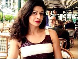Pooja batra and nawab shah are spending quality time together. Pooja Batra Pooja Batra Performs A Complicated Yoga Asana Hindi Movie News Times Of India