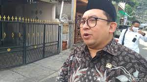 Fadli zon (born 1 june 1971) is an indonesian politician and former deputy speaker of the indonesian people's representative council. Fadli Zon Positif Corona 3 Hal Ini Picu Risiko Terpapar Meski Sudah Vaksin
