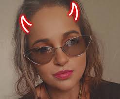 Tammy (45) and Jessica (42)