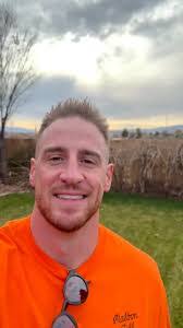 Mike Claudio's Instagram, Twitter & Facebook