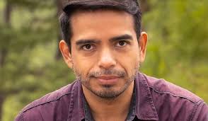 El comunicador Erick Ronaldo Robles Bautista fallece a los 46 años